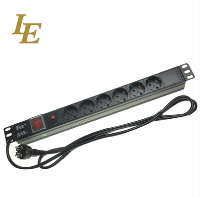 19 pulgadas Aluminio Negro 6 vías 8 tomas Europa Alemania Tipo Unidad de distribución de energía IT Network Cabinet Smart Socket PDU