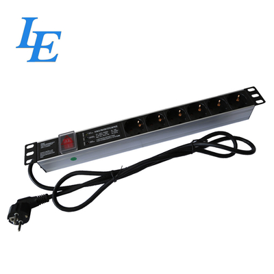 Alemania Tipo 10 pulgadas 19 pulgadas Rack de servidor Pdu Protección contra sobrecarga Negro